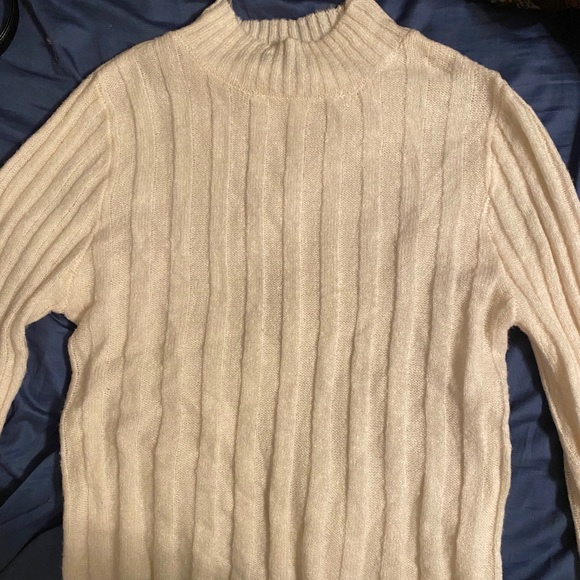 cream/ off-white turtleneck sweater - Picture 2 of 2